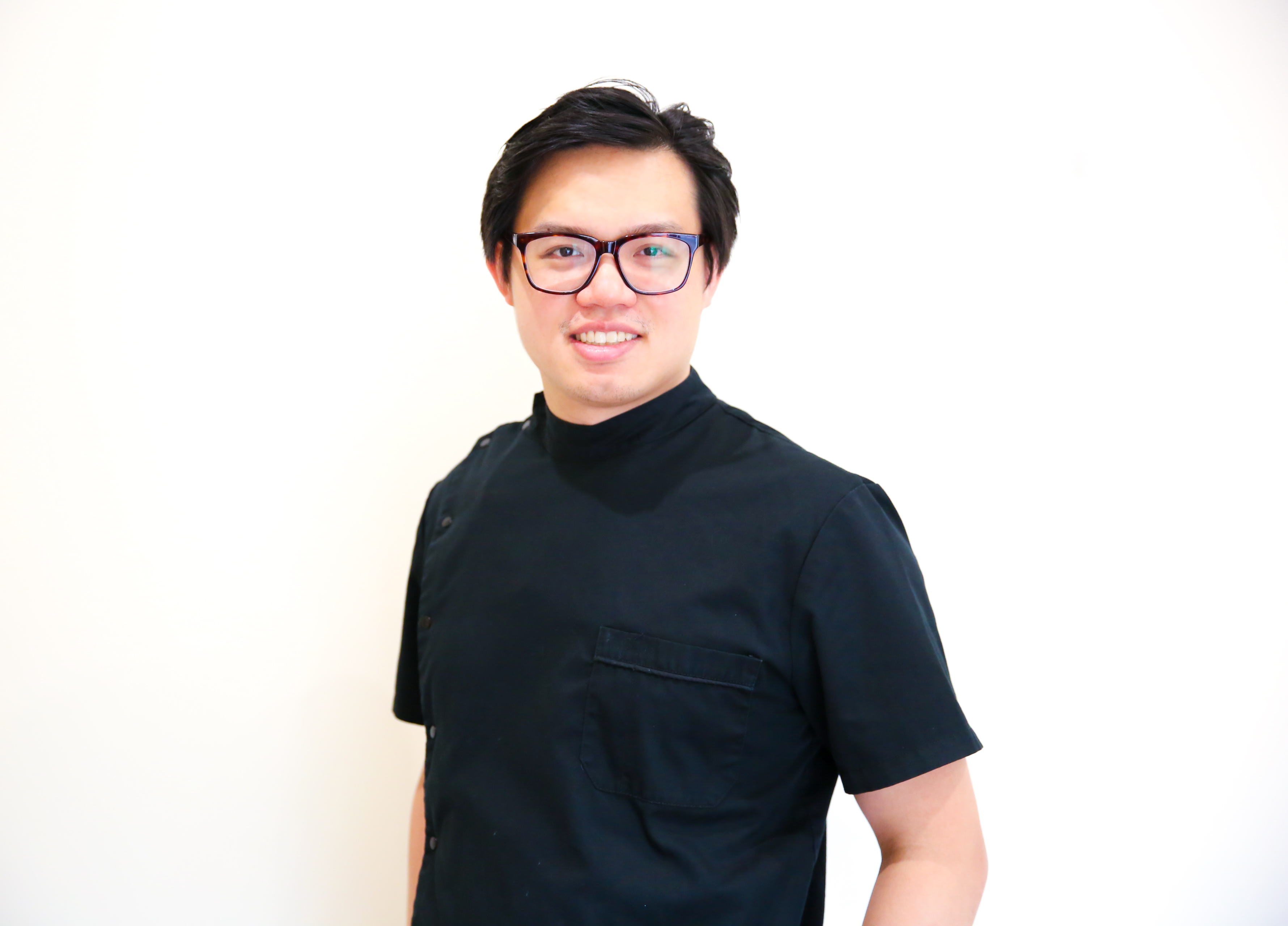 Dr Vincent Cheung for cosmetic dentist in Sydney